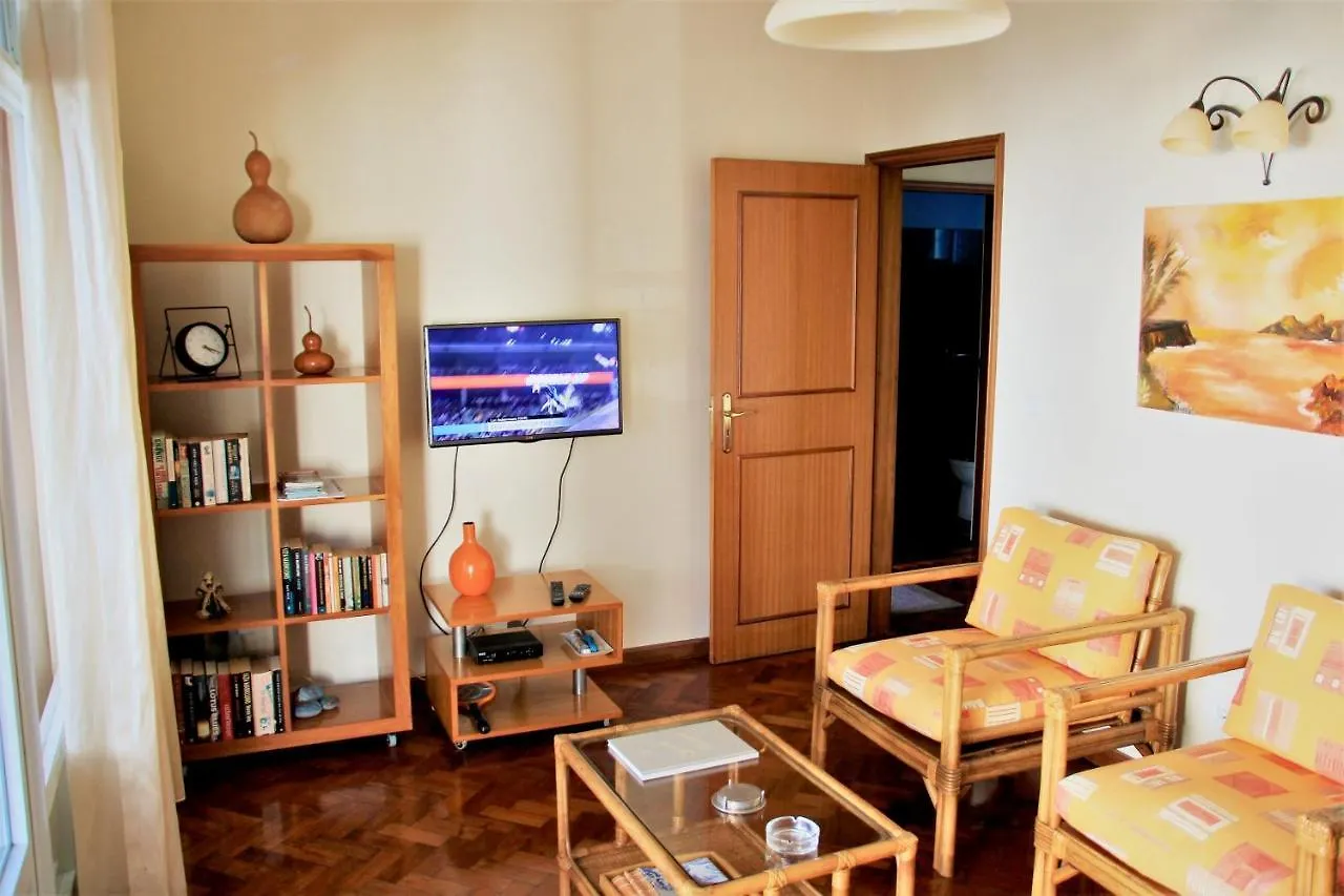 Charming Bungalow In Funchal, Sea View Portugal
